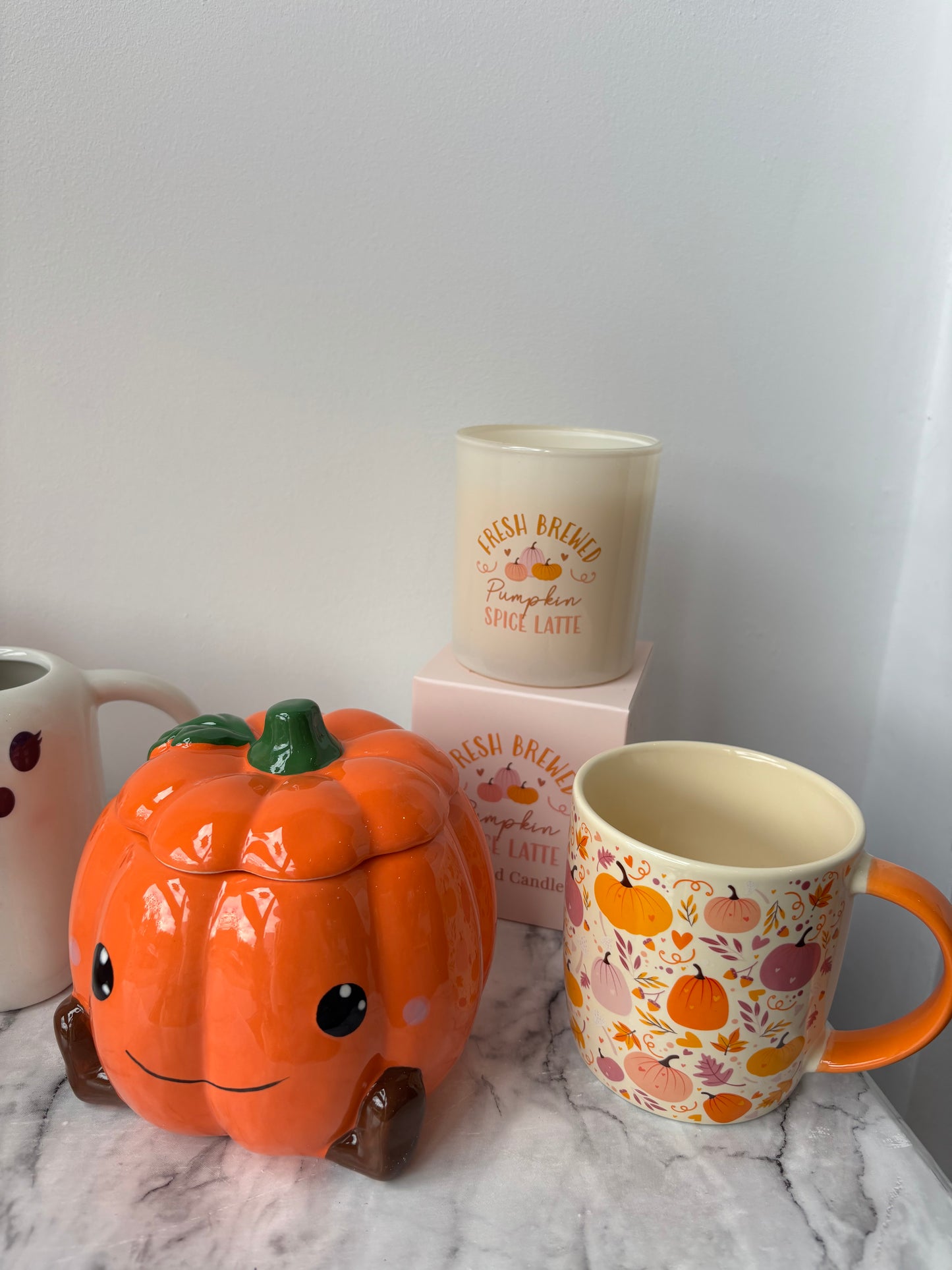Smiling pumpkin wax melt burner