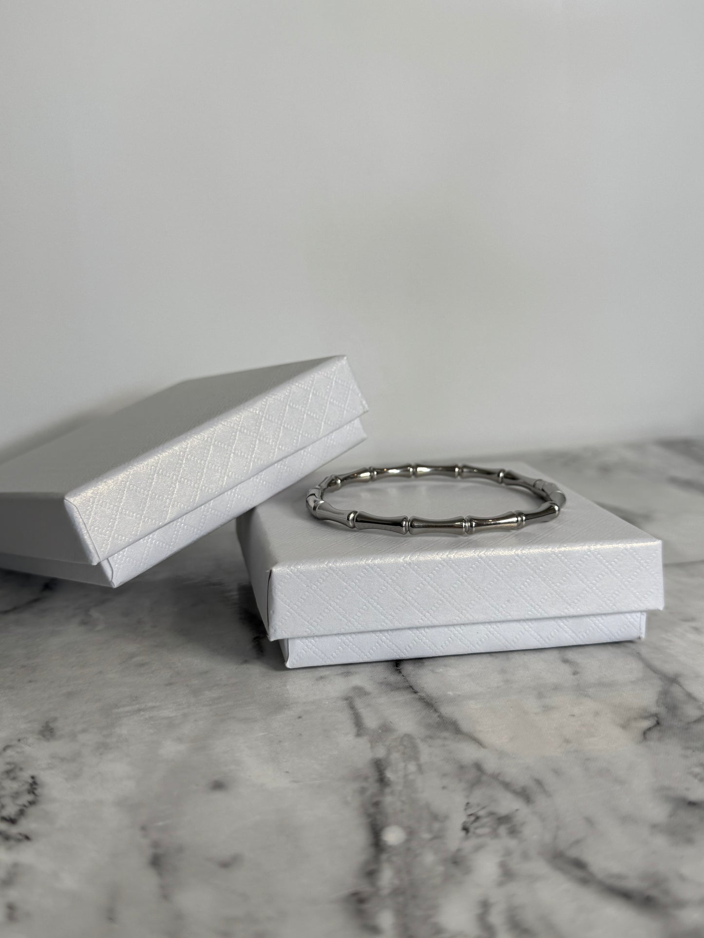 Palma Clasp Bangle