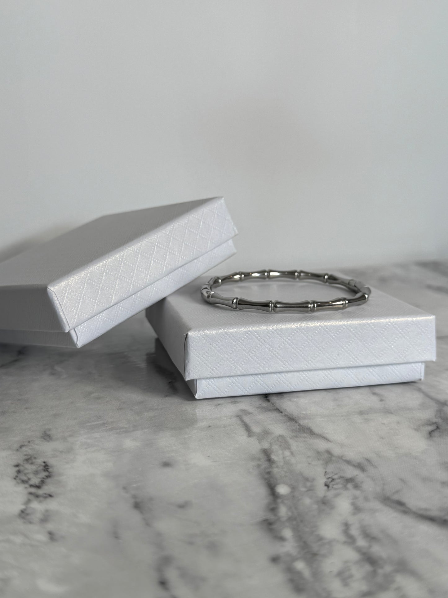 Palma Clasp Bangle