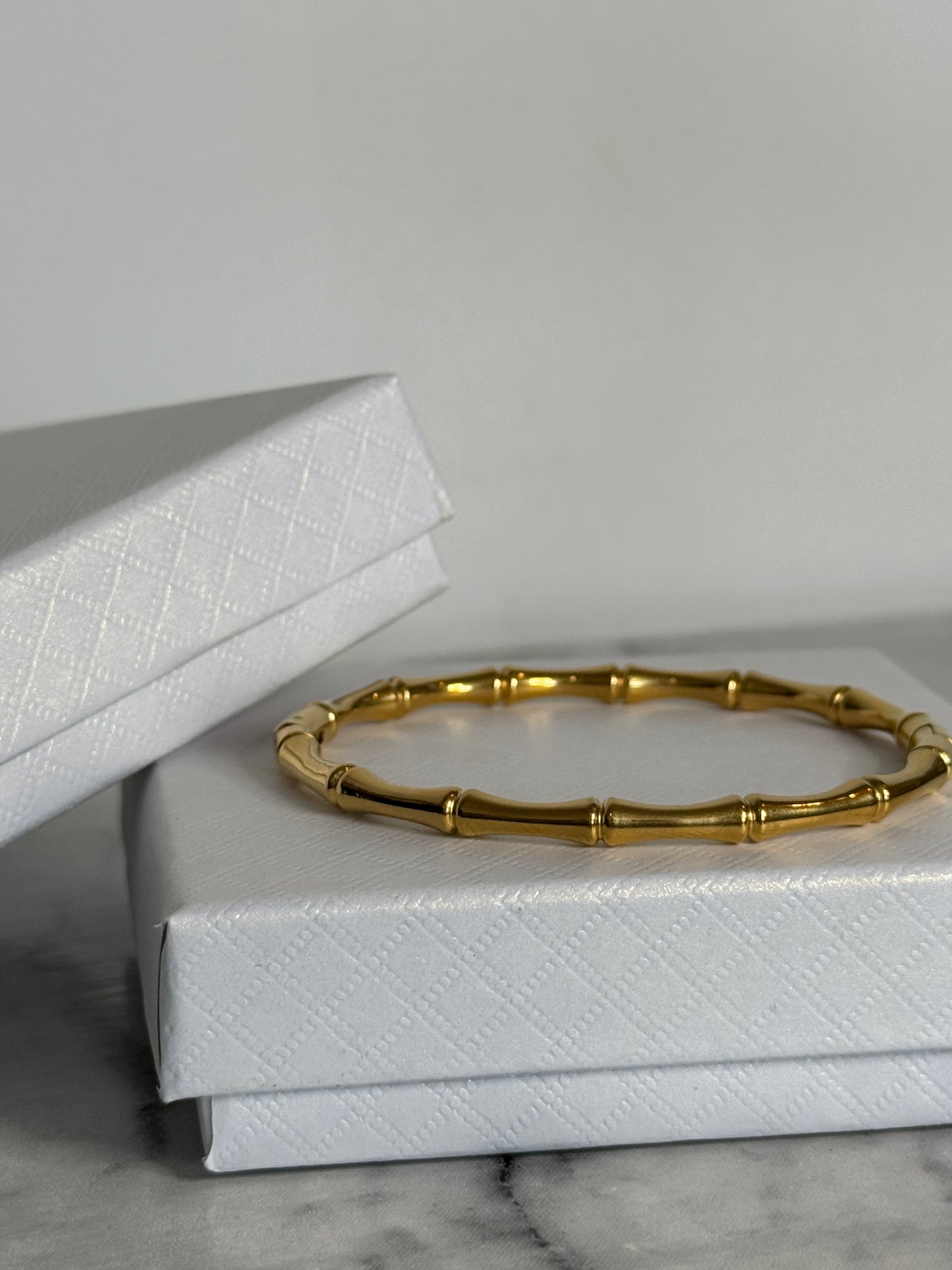 Palma Clasp Bangle