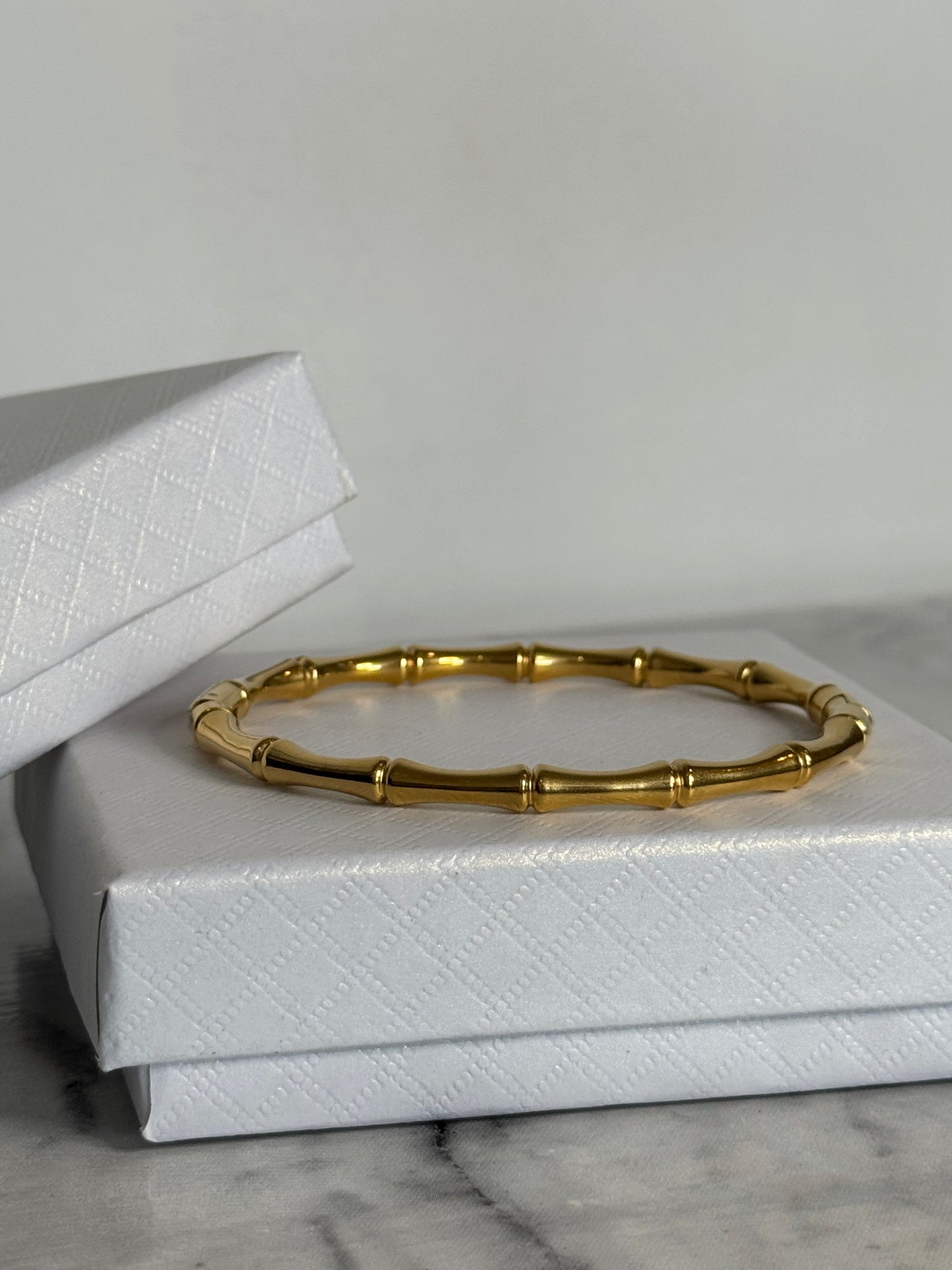 Palma Clasp Bangle
