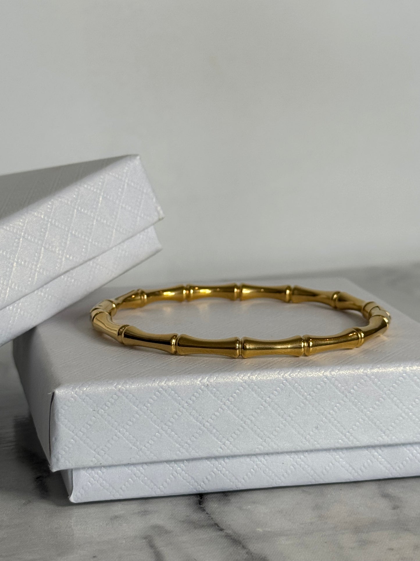 Palma Clasp Bangle