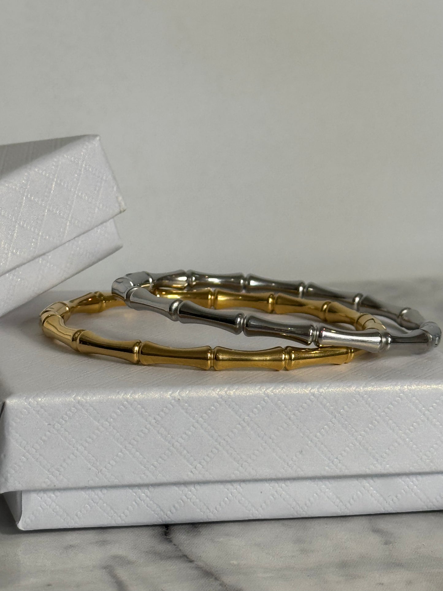 Palma Clasp Bangle