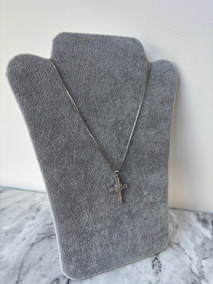 Eve cross necklace