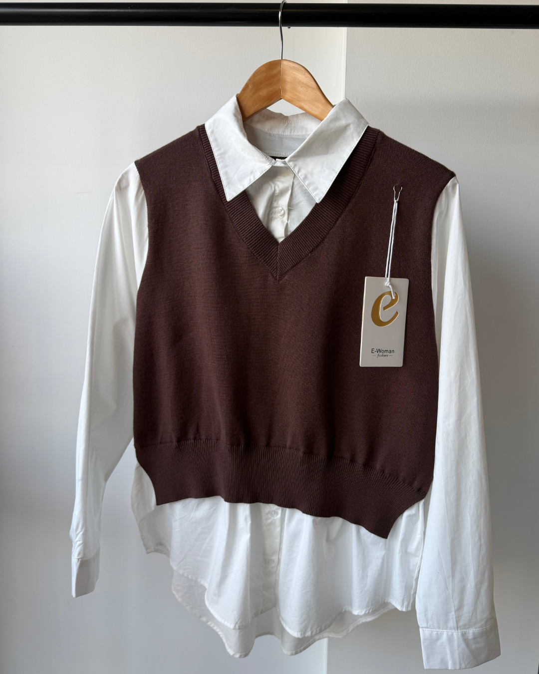 Alexa Shirt & V-Neck Combo