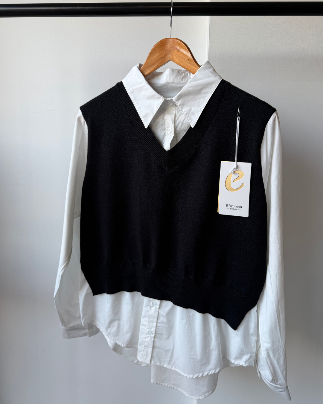 Alexa Shirt & V-Neck Combo