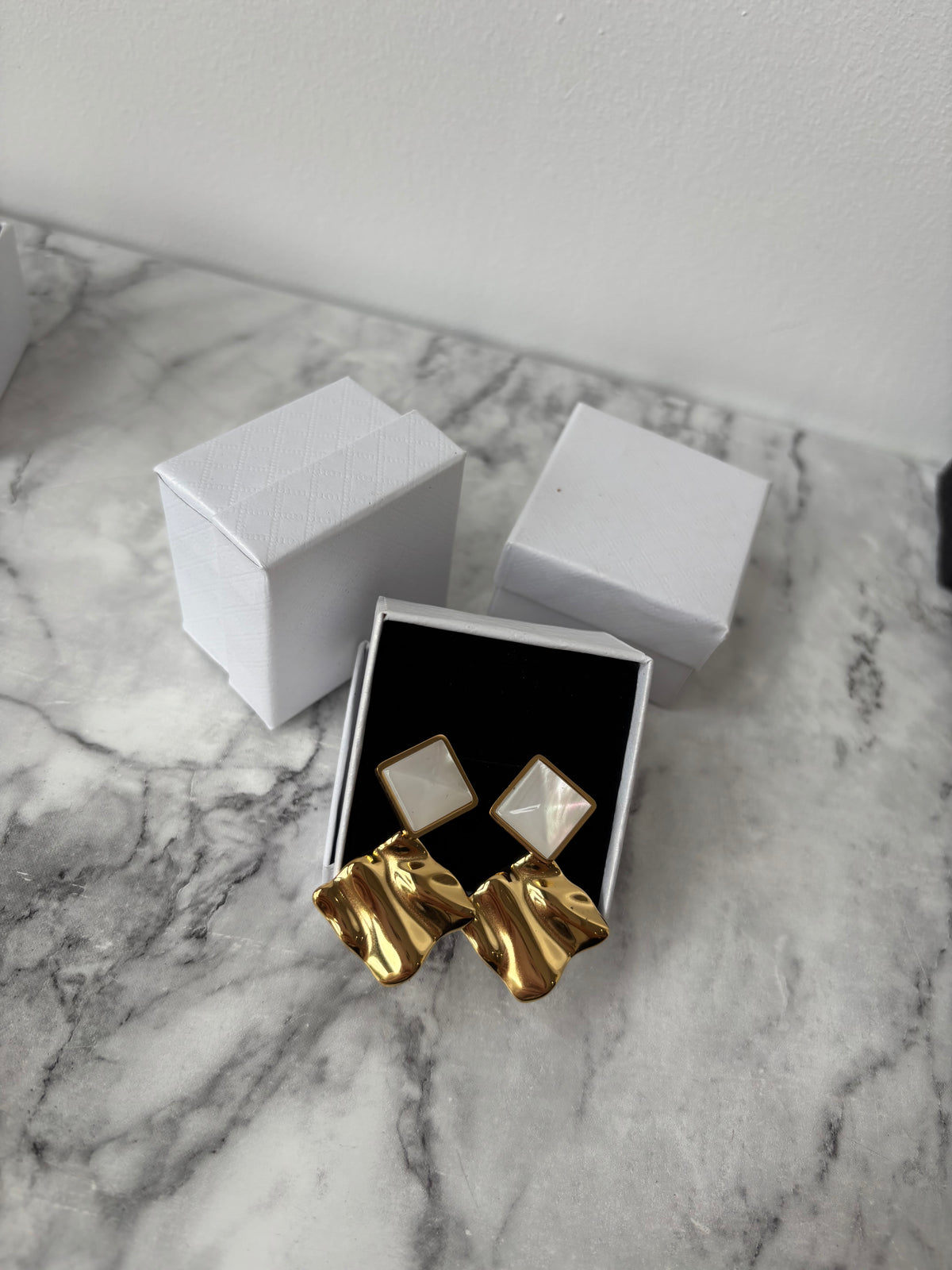 Betty square earrings