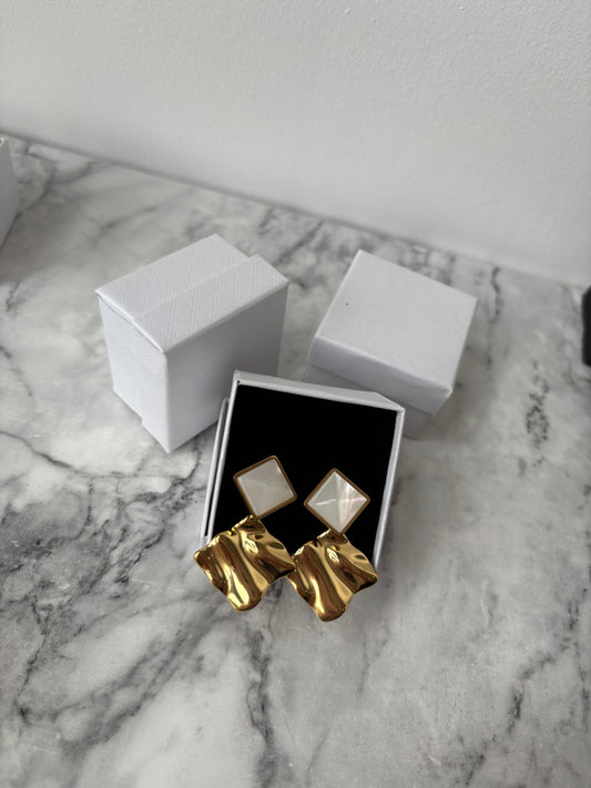 Betty square earrings