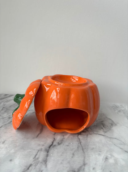 Smiling pumpkin wax melt burner