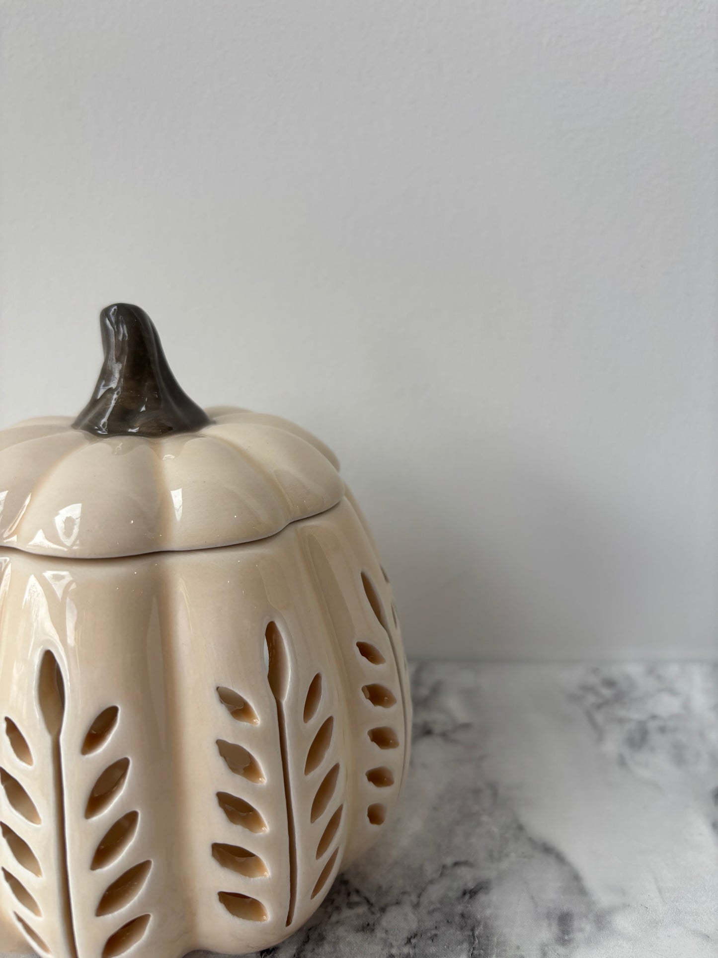 Pumpkin wax burner