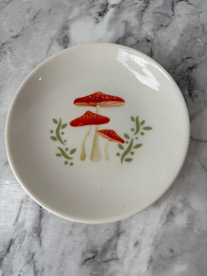 Mushroom trinket tray