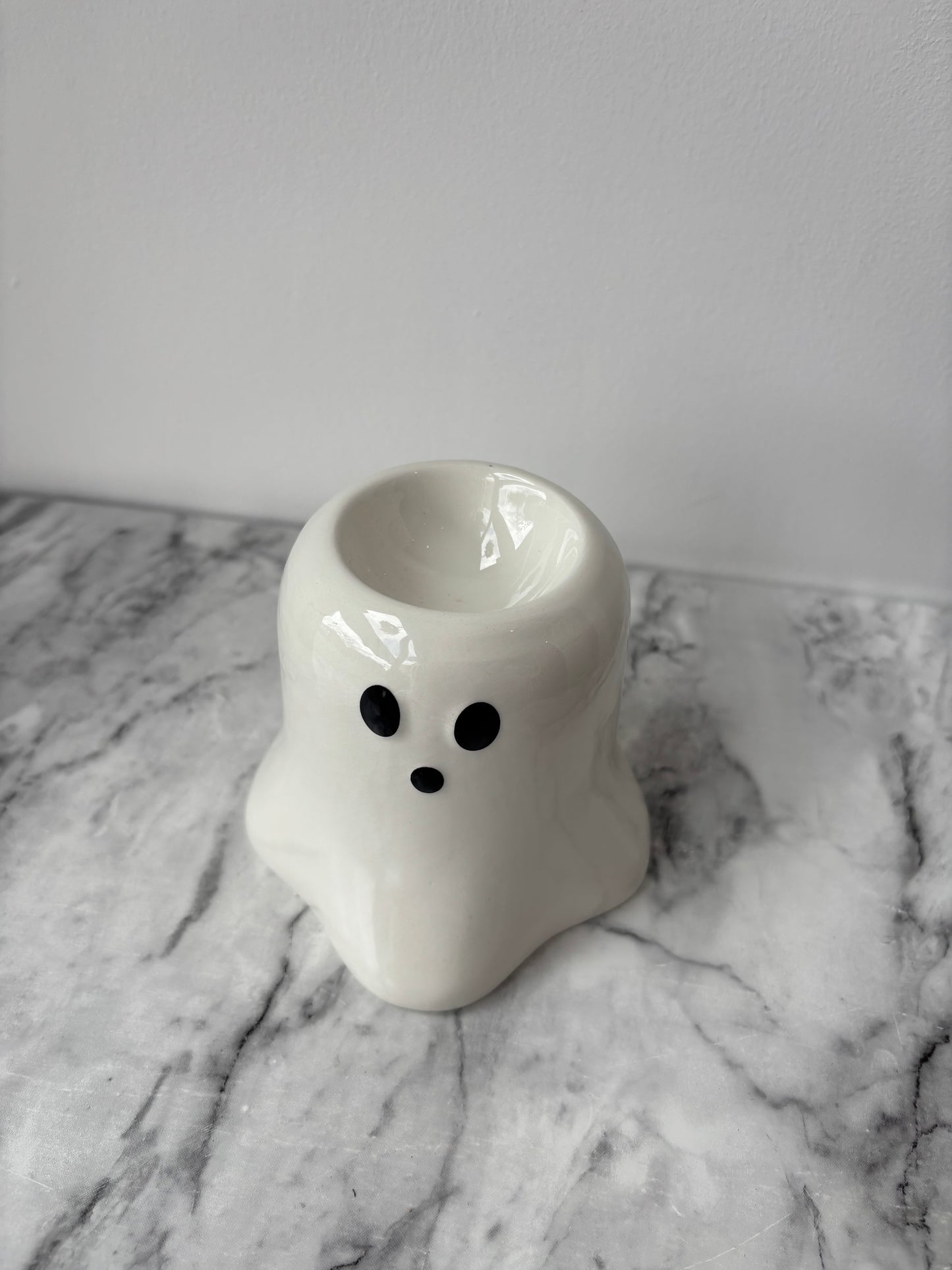 Cute ghost wax burner