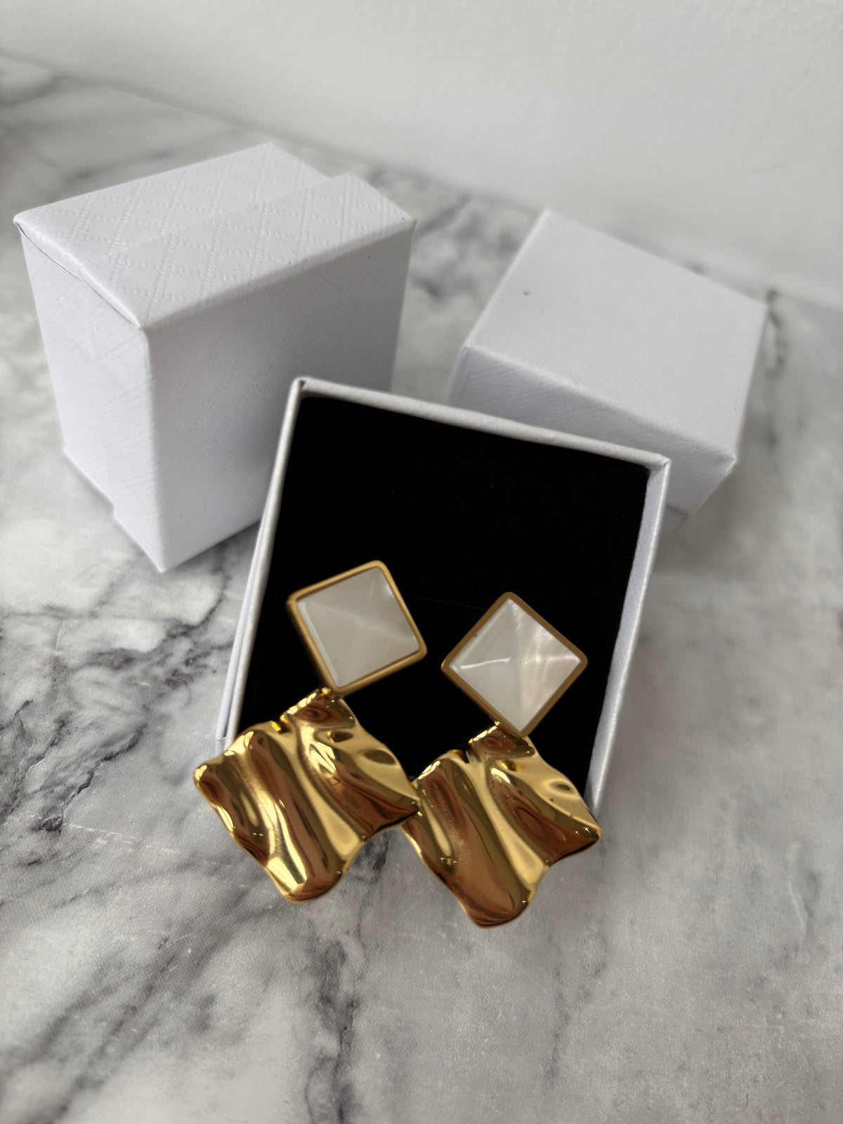 Betty square earrings