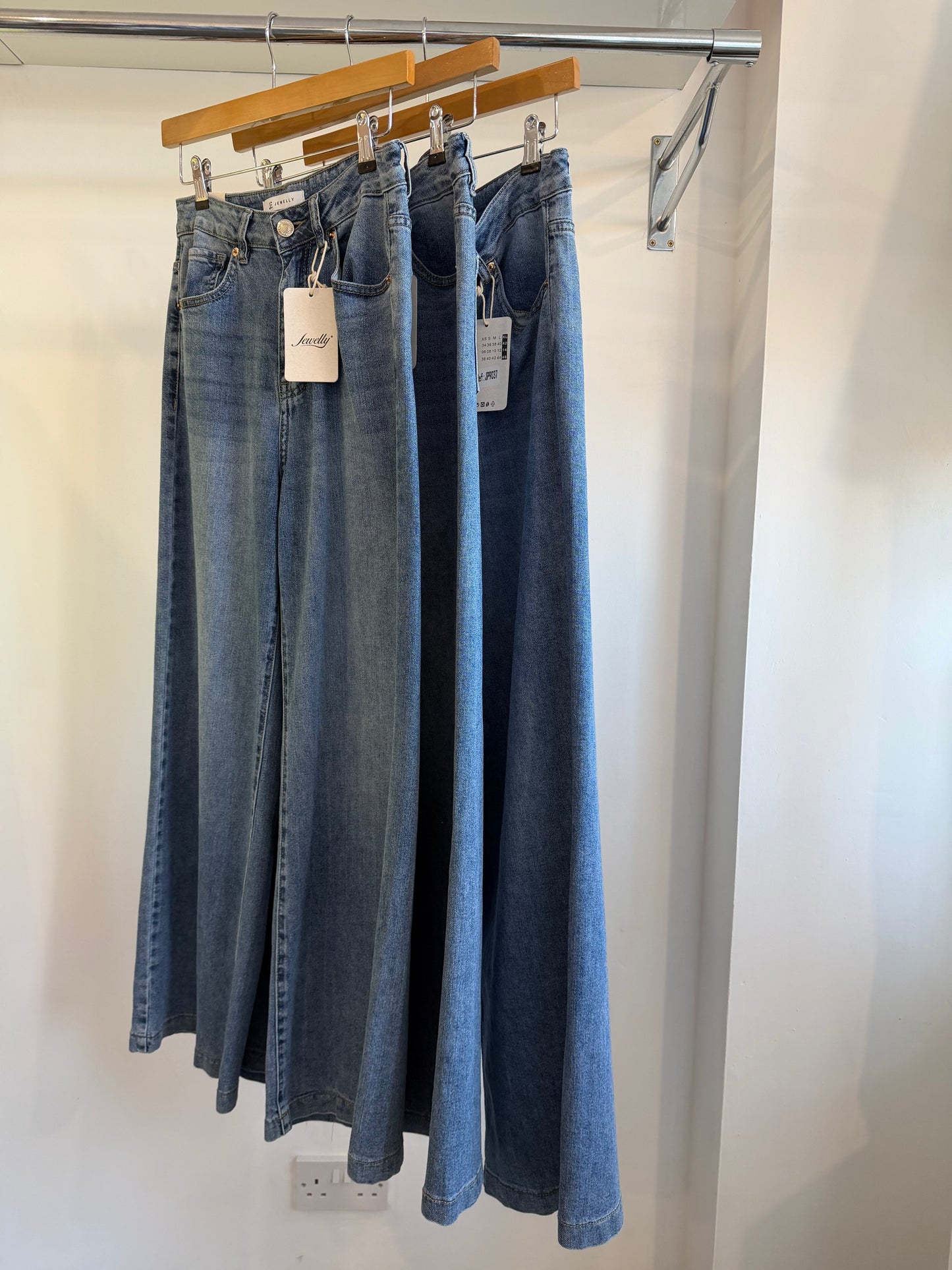 Daisy denim jeans