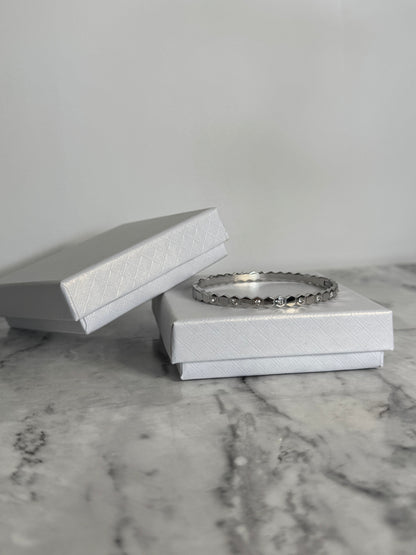 Frankie Clasp Bangle