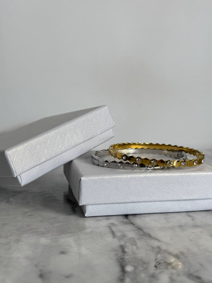 Frankie Clasp Bangle